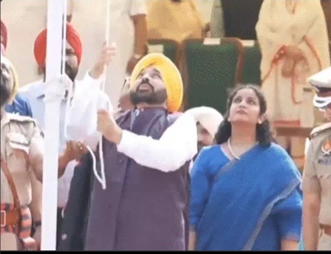 https://samacharpunjab.com/public/uploads/images/newsimages/samacharpunjab15082026_125201_6a80139924bfc.jpg